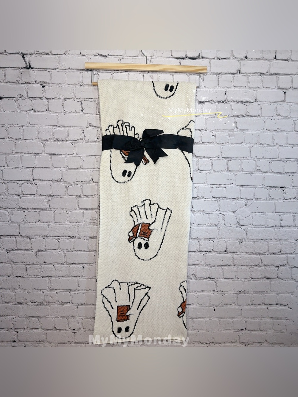 Goblin and Ghoul Halloween Ghost Reading Book Throw Blanket - Picture 4 of 5